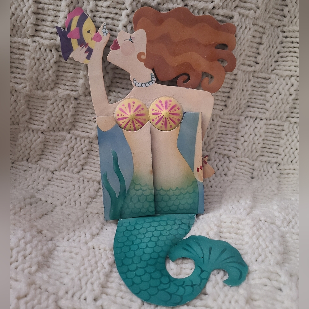 Mermaid Mirror - Picture 2 of 7